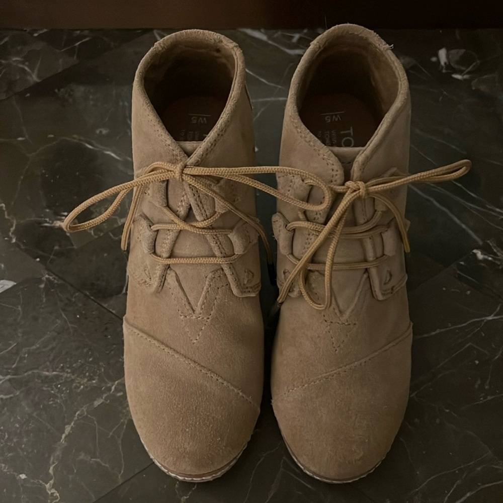 Women’s Toms Wedges